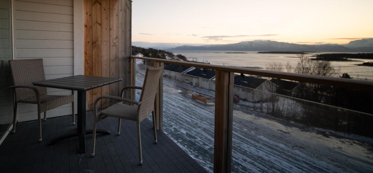 Destination Senja - Stonglandseidet Appartement Buitenkant foto